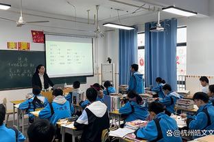 ?胡明轩23分 周琦8+13 布莱克尼29分 广东送同曦5连败